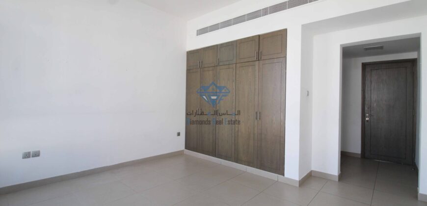 5 Bedrooms+Maid Room With Swimming Pool Villa For Rent in The Prime Location of Madinat Al Ilam