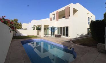 4 Bedrooms+Maid Room With Private Swimming Pool Villa For Rent in Al Mouj Close To The Beach.