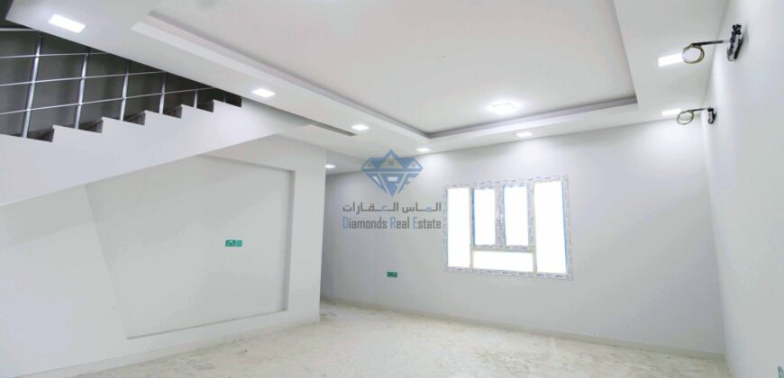 4 Bedrooms+Majlis & Maid Room Villa For Sale In Bousher Al Awabi