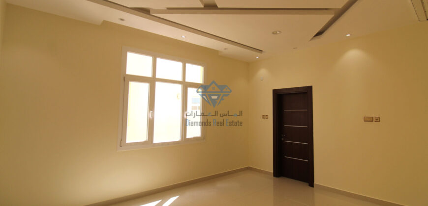 5 Bedrooms Good design Villa for Rent in Qurum
