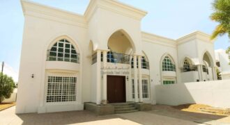 4 Bedrooms Independent Villa for Rent In Qurum