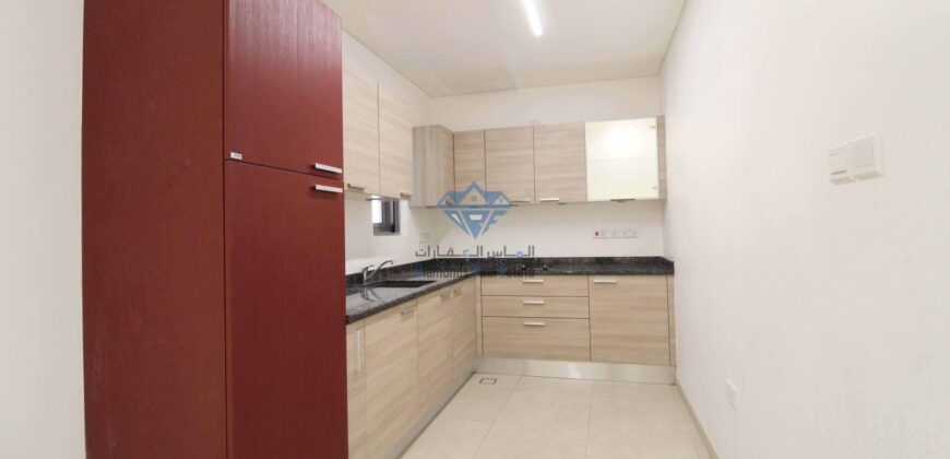 Big & Spacious 3BR+1Room Villa for Rent in Qurum (residential & commercial)