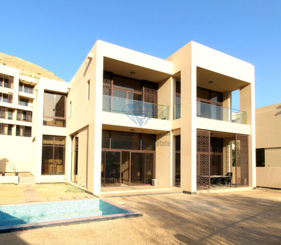 Luxurious and Beautiful 4 BR Villa for Sale in Muscat Bay(Zaha)