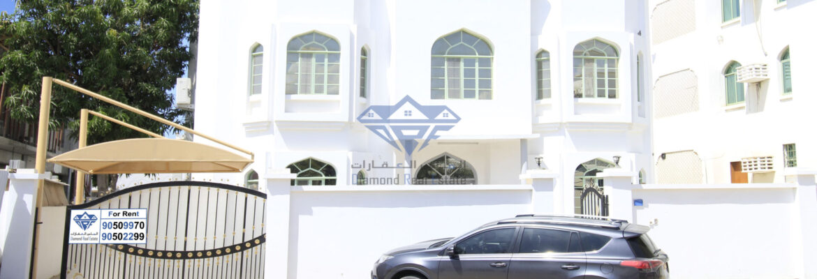 Spacious Villa for Rent in Azaiba