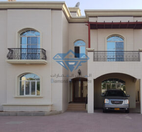 Beautiful Villa for rent in Al Hail North