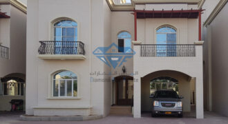 Beautiful Villa for rent in Al Hail North