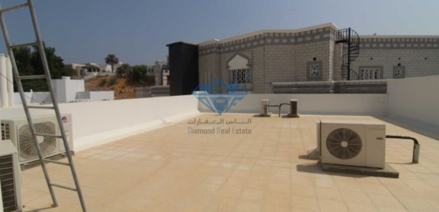 4BR+maidroom Villa for Rent in Madinat Qaboos