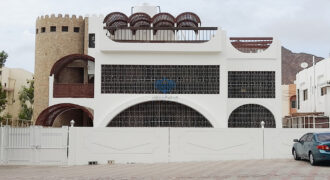 Beautiful 10BR Villa for rent in Wadi Kabir near Indian school