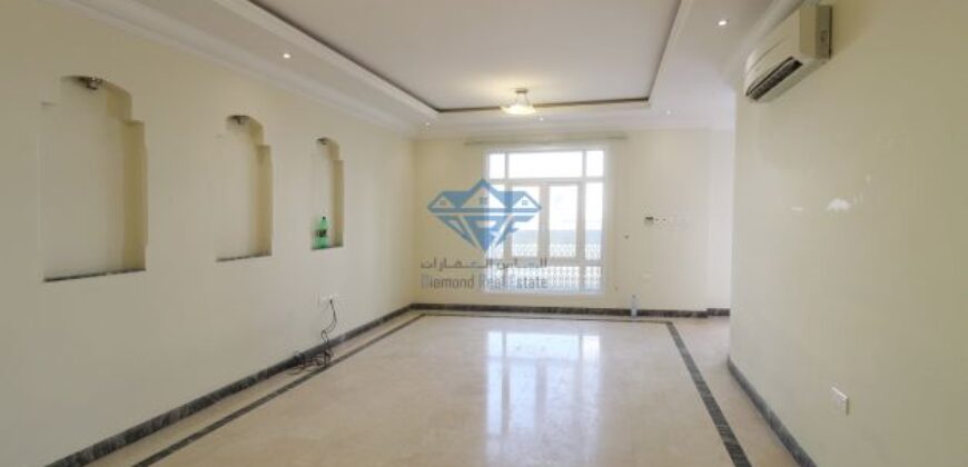 Beautiful 4BR+Maidroom Villa for Rent in Azaiba
