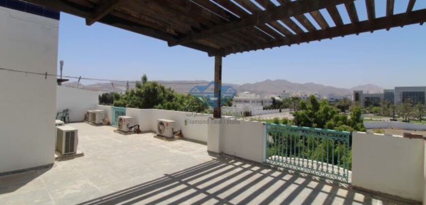 2BHK+Maidroom flat for Rent in Shatti al Qurum