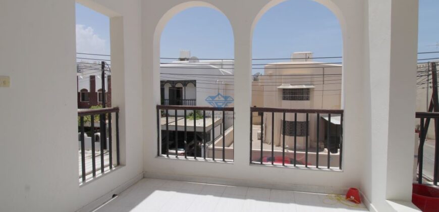 First floor 5BR Villa for rent in Al Khuwair