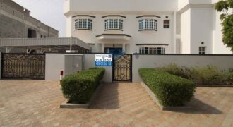 Newly Renovated 4BR+maidroom Villa for Rent in Azaiba