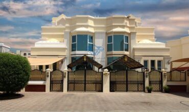 Beautiful Design 4BR+Maidroom Twin Villa for Rent in Azaiba