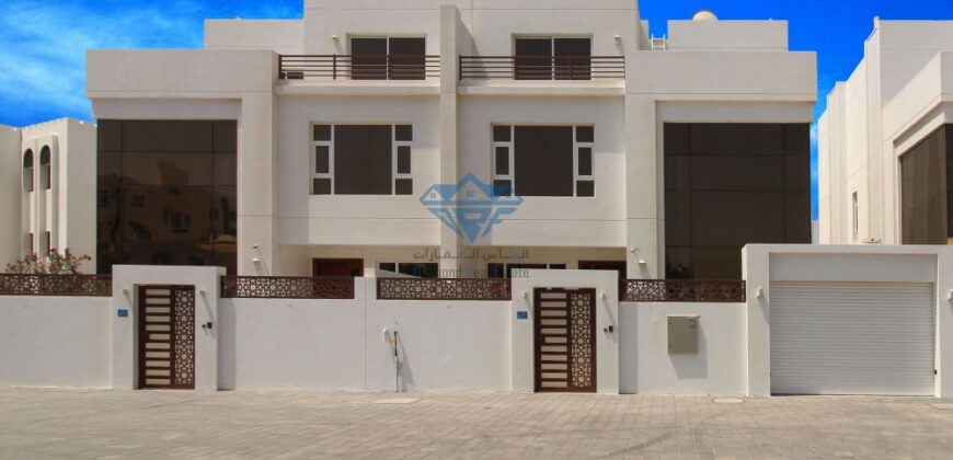 Spacious & Well Designed  7BR Villa for Rent in Gubrah North