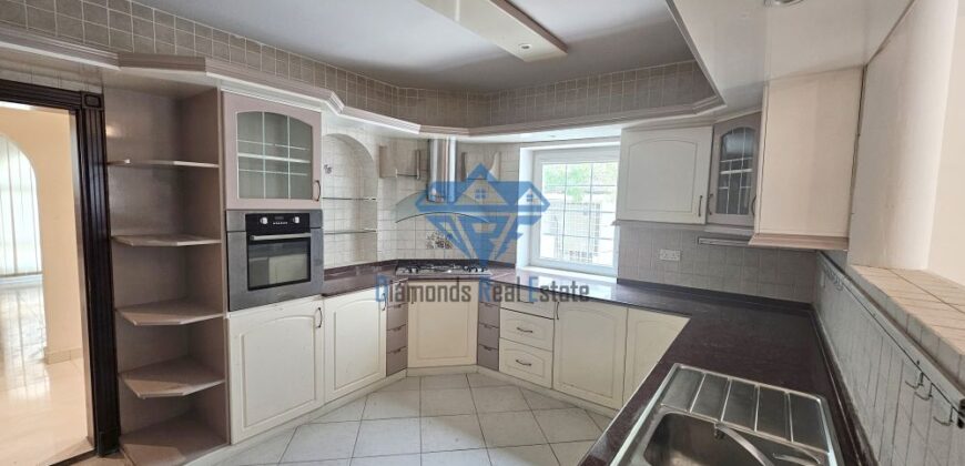 Spacious  5 Bedrooms +1 Maidroom Commercial Villa for Rent in Azaiba