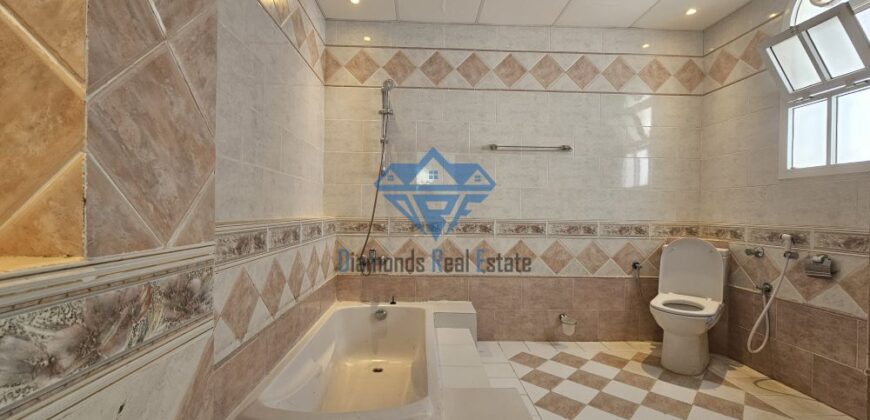 Spacious  5 Bedrooms +1 Maidroom Commercial Villa for Rent in Azaiba