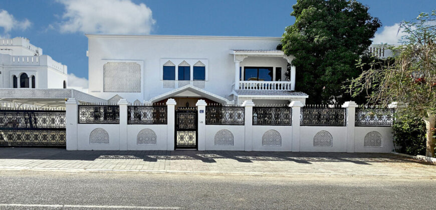 للبيع فيلا مستقلة – الغبرة الشمالية