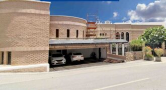 Beautiful & Spacious Semi Furnished 4BR Villa Available for Rent in Madinat sultan Qaboos