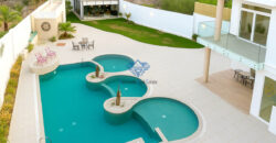 فيلا راقية في بوشر | 7 غرف نوم | مسبح خاص | تصميم واسع