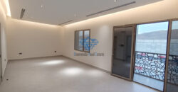 🏡 للبيع – فيلا فاخرة في بوشر العوابي