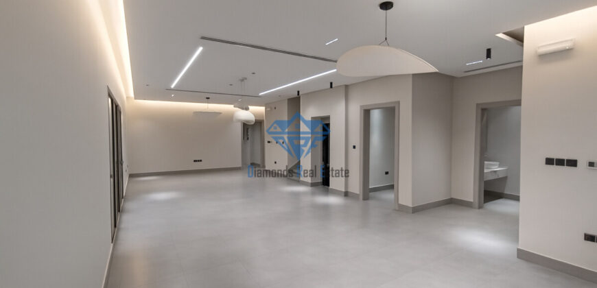 🏡 للبيع – فيلا فاخرة في بوشر العوابي