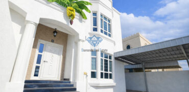 For Rent | Spacious Villa in South Ghubra 4 Bedrooms +1 Maidroom