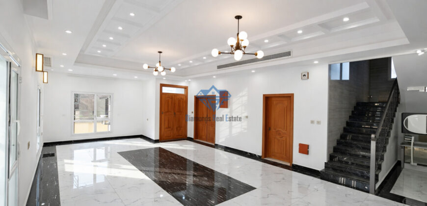 فيلا راقية للبيع في مرتفعات الأنصب