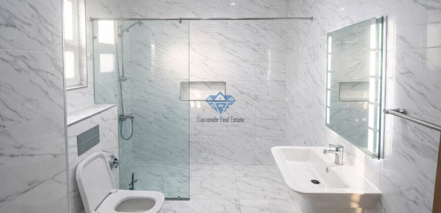 For Rent | Luxury 4Bedrooms + 1 Maidroom Villa in North Al-Mawaleh