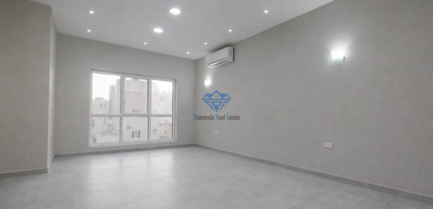 For Rent | Luxury 4Bedrooms + 1 Maidroom Villa in North Al-Mawaleh