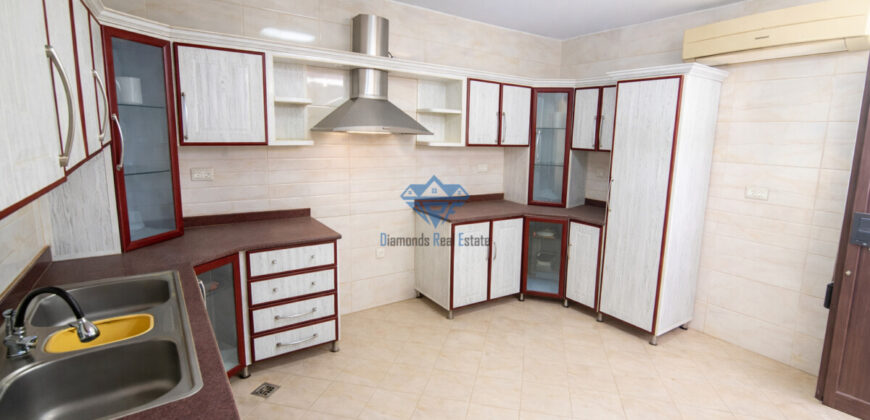 For Rent – Spacious Villa in South Mawaleh (5+1 Bedrooms)