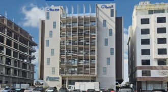 شقة جميلة للبيع في العذيبة 2غرف نوم