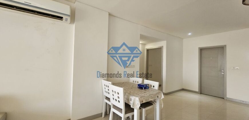 شقة جميلة للبيع في العذيبة 2غرف نوم