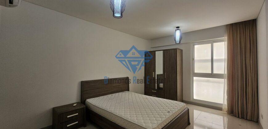 شقة جميلة للبيع في العذيبة 2غرف نوم