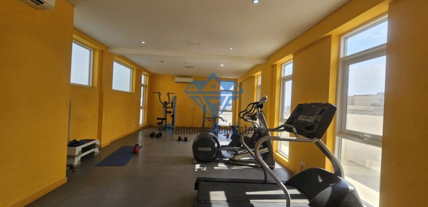 شقة جميلة للبيع في العذيبة 2غرف نوم