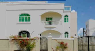 4Bedroom + Maidroom Villa for Rent in Azaiba 18 nov street 