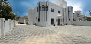Spacious Commercial Villa for Rent in Madinat Qaboos