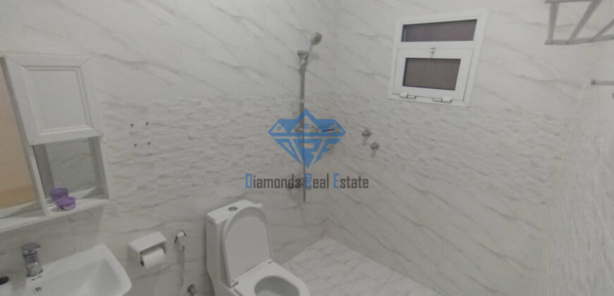  4Bedroom + Maidroom Villa for Rent in Azaiba 18 nov street 