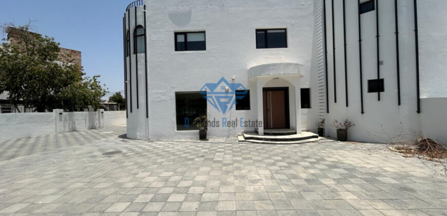 Spacious Commercial Villa for Rent in Madinat Qaboos