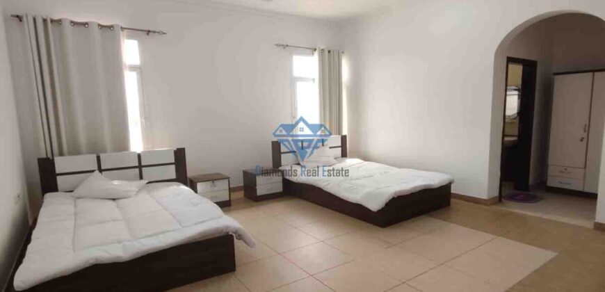  6BR Residential & Commercial Villa for Rent in Azaiba