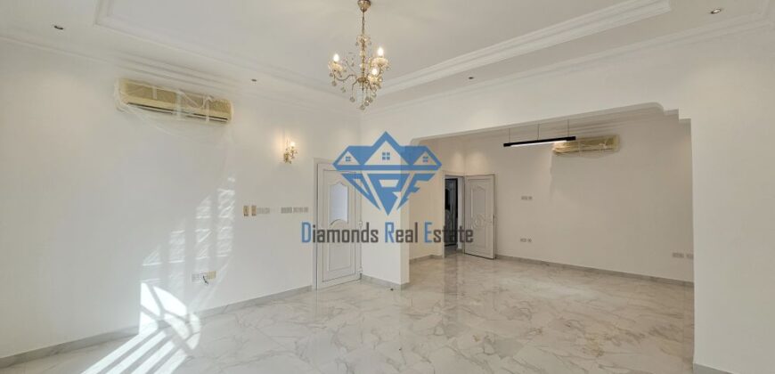 Beautiful 4-Bedroom+Maidroom Twin Villa for Rent in Mawaleh North