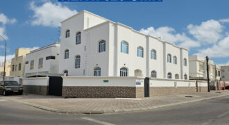 Beautiful 4-Bedroom+Maidroom Twin Villa for Rent in Mawaleh North