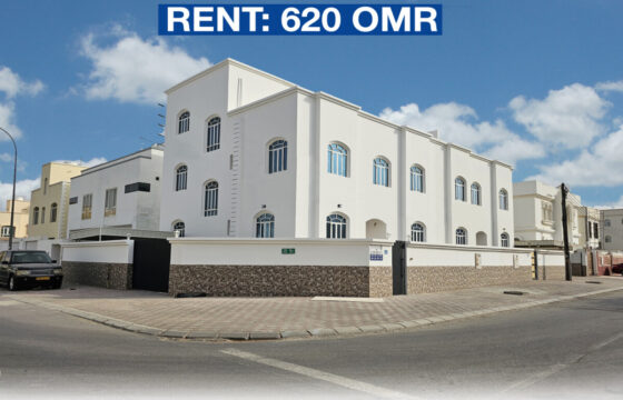 Beautiful 4-Bedroom+Maidroom Twin Villa for Rent in Mawaleh North