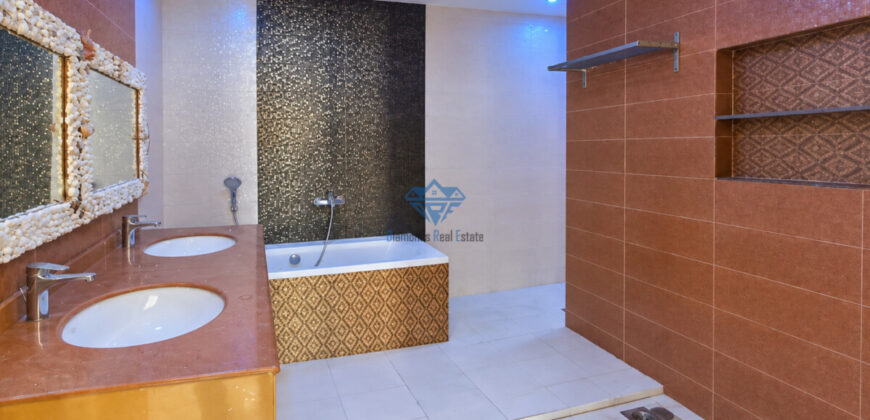 FOR RENT – Spacious 6-Bedroom Villa Opposite Al Mouj Muscat