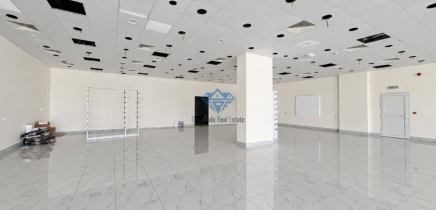 Commercial Showroom for Rent – Al Ghubrah